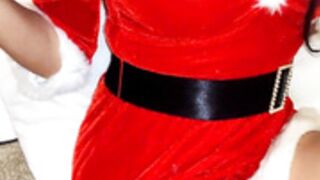 Ameerah_ slut role playing as Santa for customer