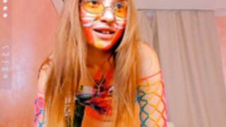 patricialovv  230725  pretty girl paints up