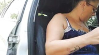 Winniess40 baisée en forêt