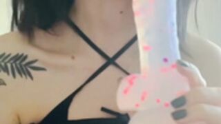 Noemiexlili Solo Dildo Blowjob & Fuck
