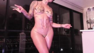 delettraa show on 2023-10-03 0314