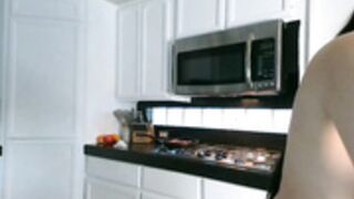 Nude Meal Prep In Vegas Crib