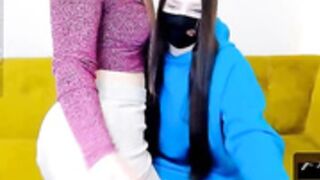 magisuw rubbing against her friend