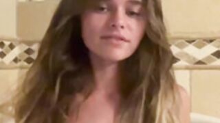 Megnut Nude in Bathtub