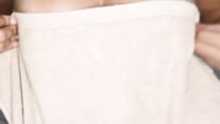 Saya Roze - Massage Me Baby