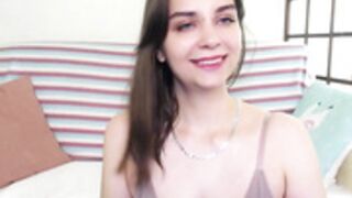 kira_bush - cleavage