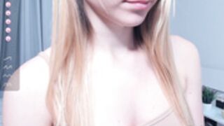 Dream_MyDream showing ass in panties