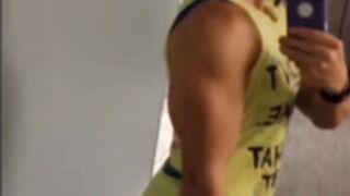 Mallory Dawn flexing comp