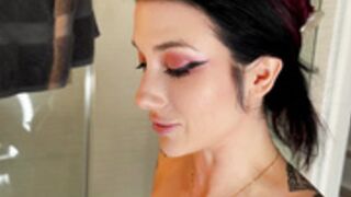 KasaraWood_MyFreeCams_2023-10-29_01-30-26 - 4of5