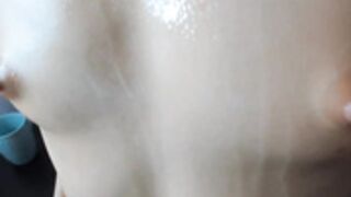 yesonee  191228  oil on her body, highly erotic