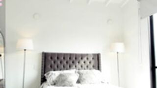 violett_bray 2023_10_24 - 2