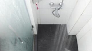 Candymini 06-03-2019 shower