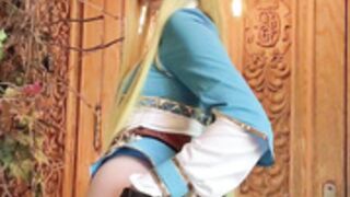 Kiko Baka as Zelda 1