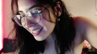 Teen venezolana sunflower_uwu en 4 y deepthroat