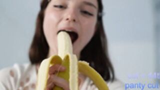 Floret_Joy, Wet tshirt, Banana BJ tease.