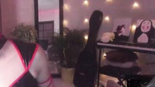 Joven mamona colombiana