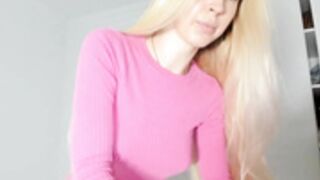 OhBarbie_MyFreeCams_2023-11-01_15-46-17
