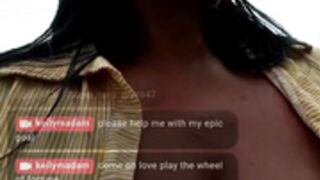 Keilymadam_ squirts for stranger