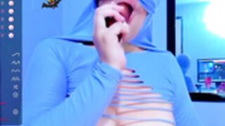 sadira_bashar Hijab Girl Deepthroat Dildo