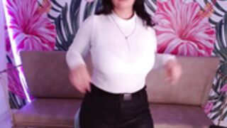 fenix_anastacia / Fenix_v (1) TEASES WITH PERFECT BOOTY