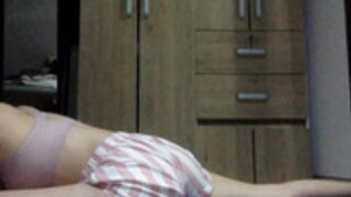 Myownboomboom clothed stretching