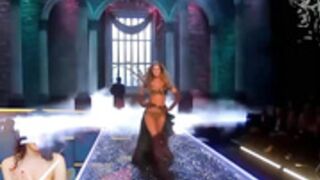 LucyBlakes+Victoria's Secret Fashion Show _231102