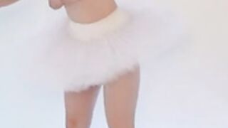 Floret_Joy Topless Dance