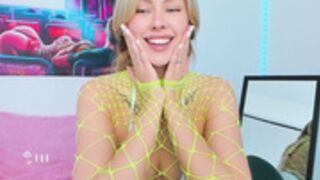 8a8y_Nura Such a whore
