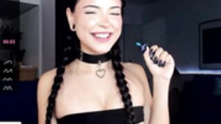 girl_of_yourdreams_ 2023-10-22