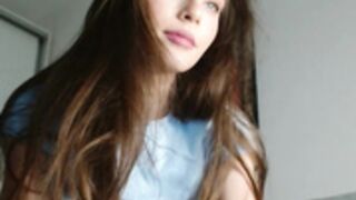 Isia_Slay nude masturbation 1