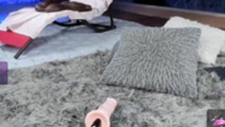 lara-giraldo fuckmachine fun