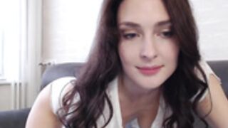 VIka braless downblouse show