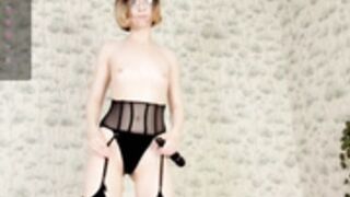 Danikahewitt public show