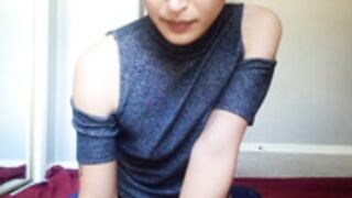 Trashy ho Sarai aka Jaegyun Schwartz nips ass and bulge