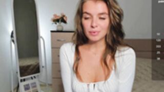 Selfish_ashley Flashing nipple