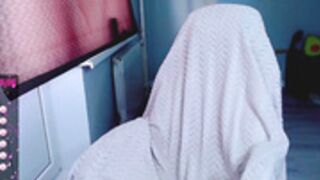 _Lilyfox topless