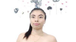 Mia_parker doggy pissing