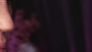A_Mhere lesbians french kiss 2023-11-15
