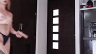 TaraWhitte_MyFreeCams_2023-11-23_23-25-30