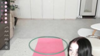 oki_dokie masturbates