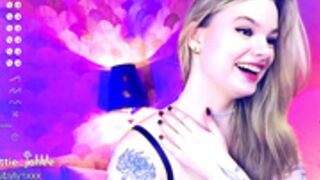 hottie_jane  cutest teen face ever and so curvy