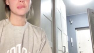 i wish that dildo was my dick