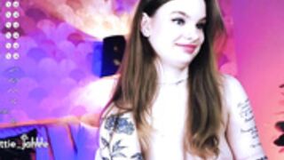 hottie_jane  gorgeous cutie naked and wanking