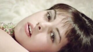 Burlesque singer stripped naked in front of the audienc