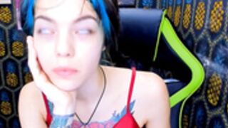 maura_shy 211203 just being cute and funny