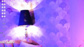 hottie_jane fucking cute face and nothing more, avoid