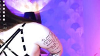 hottie_jane fucking cute face and nothing more, avoid