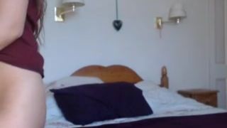 Mariah Leonne Masturbating