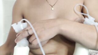 Tiffanyfox_1 [milk pump 10x speed] 2023-11-14