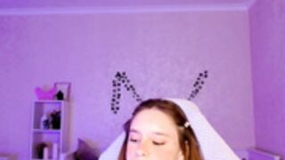 Molly_Moore__Stripchat_2023-11-27_03-56-07